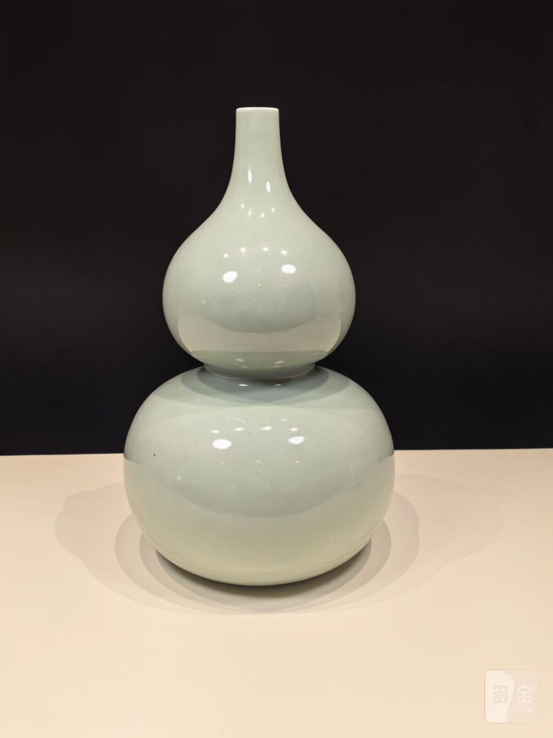 清乾隆 粉青釉葫芦瓶 - 图2